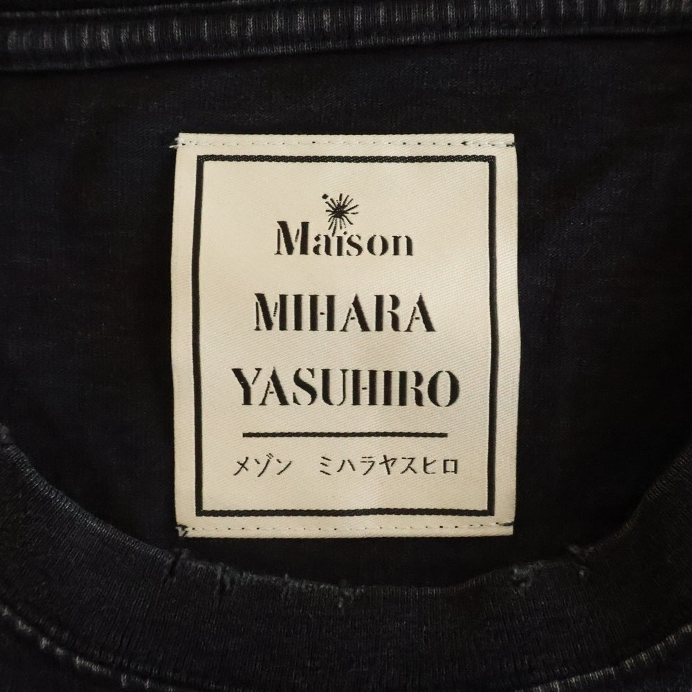 MAISON MIHARAYASUHIRO(メゾンミハラヤスヒロ) ×ISAMU KATAYAMA BACKLASH イサムカタヤマバックラッシュ 25周年記念 硫化染 両面プリントTシャツ 半袖クルーネックカットソー グレー C13TS511