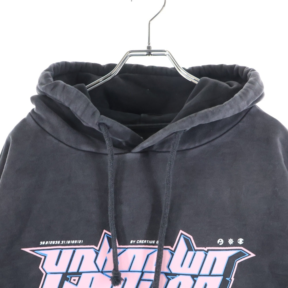 UNKNOWN LONDON(アンノーンロンドン) Retro Logo Hoodie レトロロゴプリント フーディ プルオーバースウェットパーカー ブラック