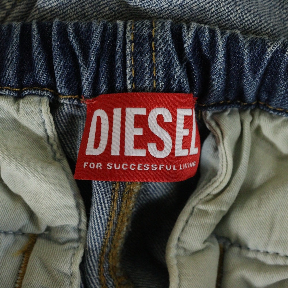 DIESEL(ディーゼル) D-DAYETZ-S マルチポケット フェードデザイン ドローストリング ジップアップ デニムカーゴパンツ インディゴ A17317