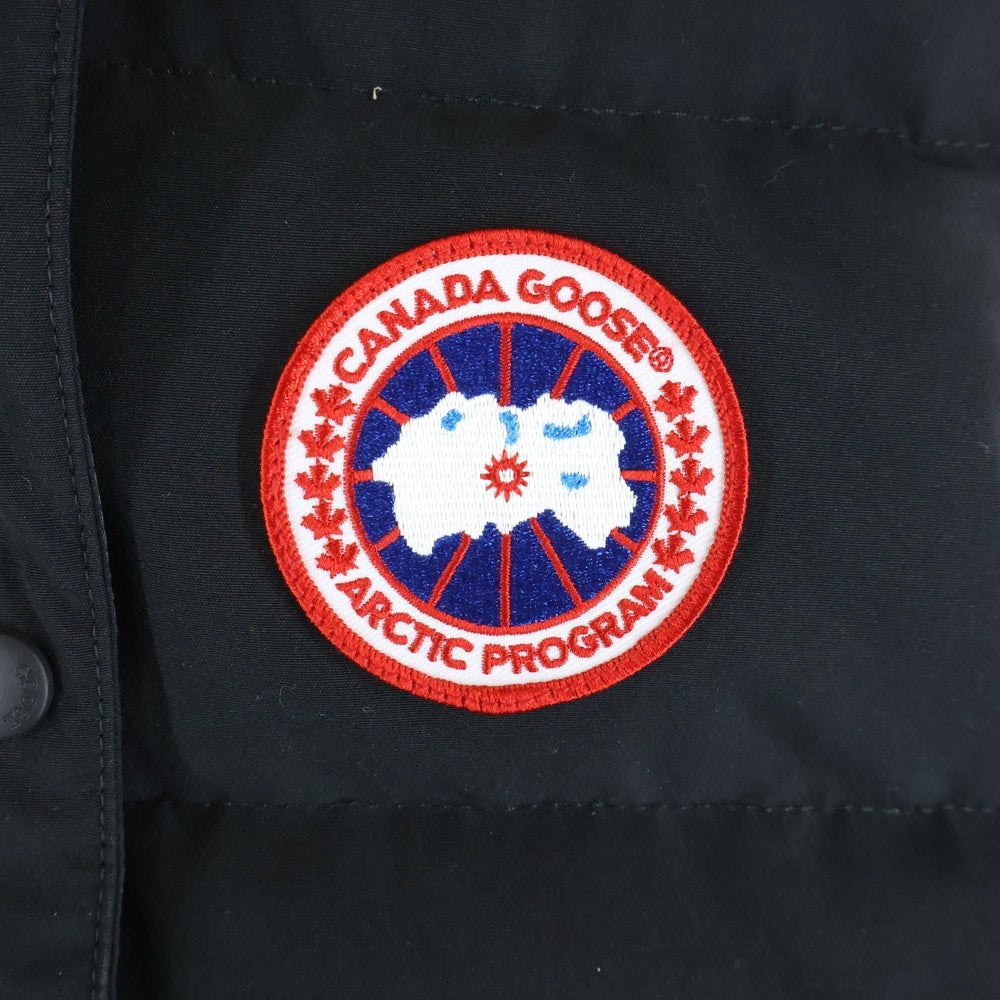 CANADA GOOSE(カナダグース) FREESTYLE フリースタイル ロゴワッペン ジップアップ ダウンベスト レディース ブラック 2832L