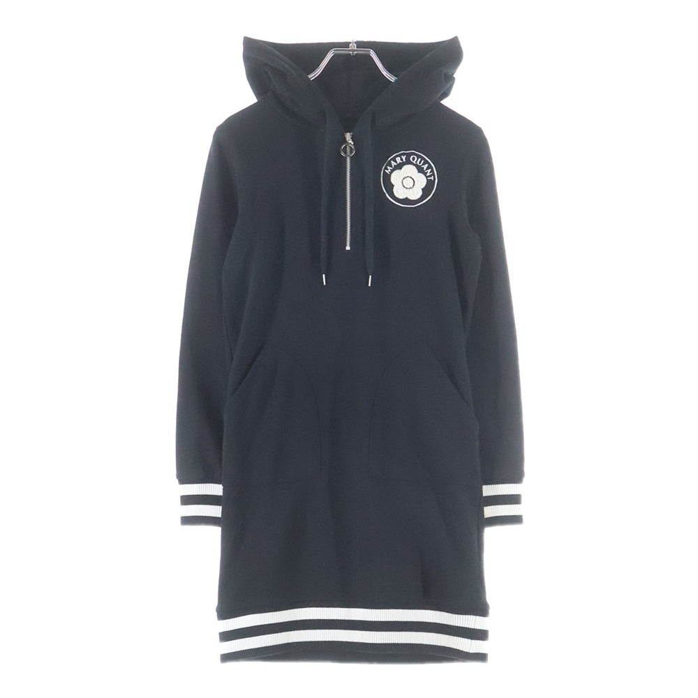 MARY QUANT(マリークワント) 胸エンブロイダリーデザイン ダブルポケット ハーフジップ フーデッド スウェット パーカー ブラック 264-404667-010-3