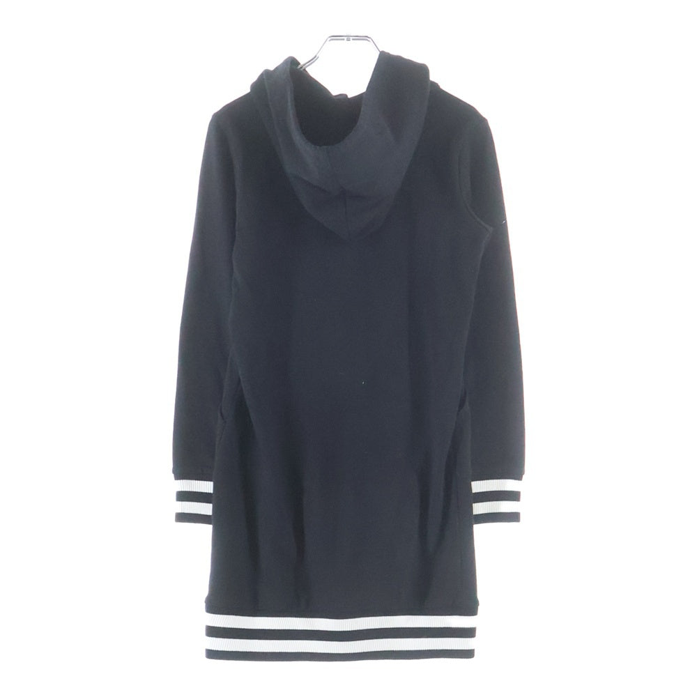 MARY QUANT(マリークワント) 胸エンブロイダリーデザイン ダブルポケット ハーフジップ フーデッド スウェット パーカー ブラック 264-404667-010-3
