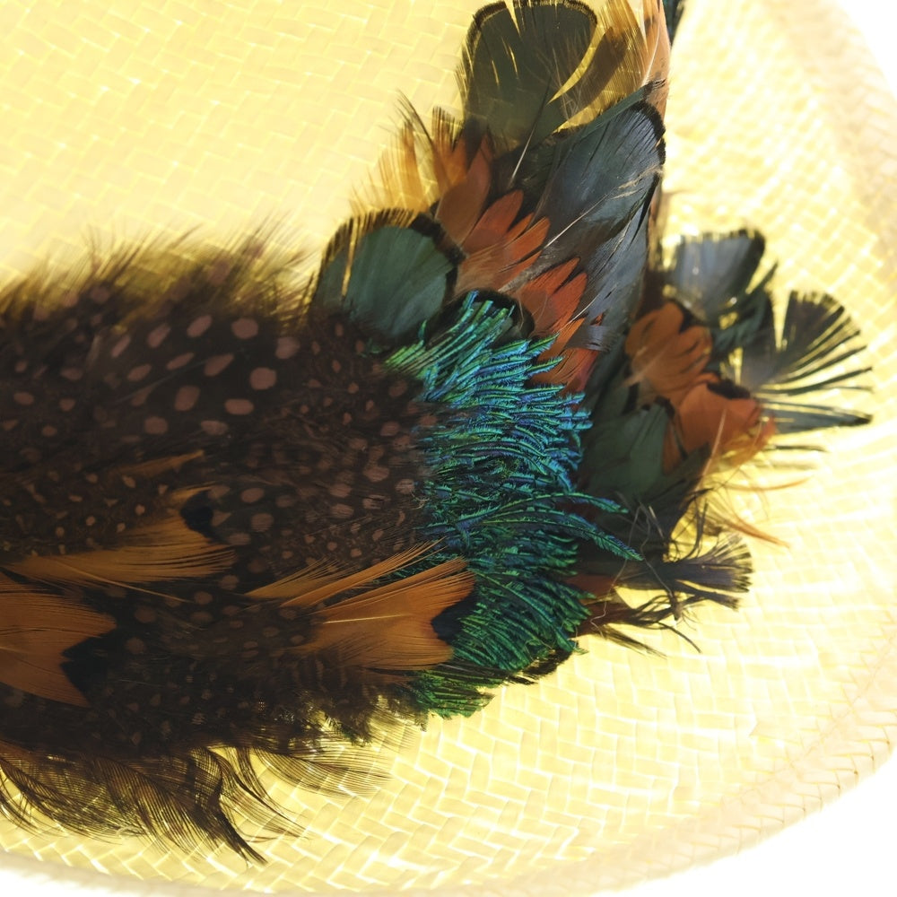 NO BRAND(ノーブランド) CHACHA'S HOUSE OF ILL REPUTE (チャチャズハウスオブイルリビュート) フェザー装飾 編み込み ハット 帽子 アイボリー