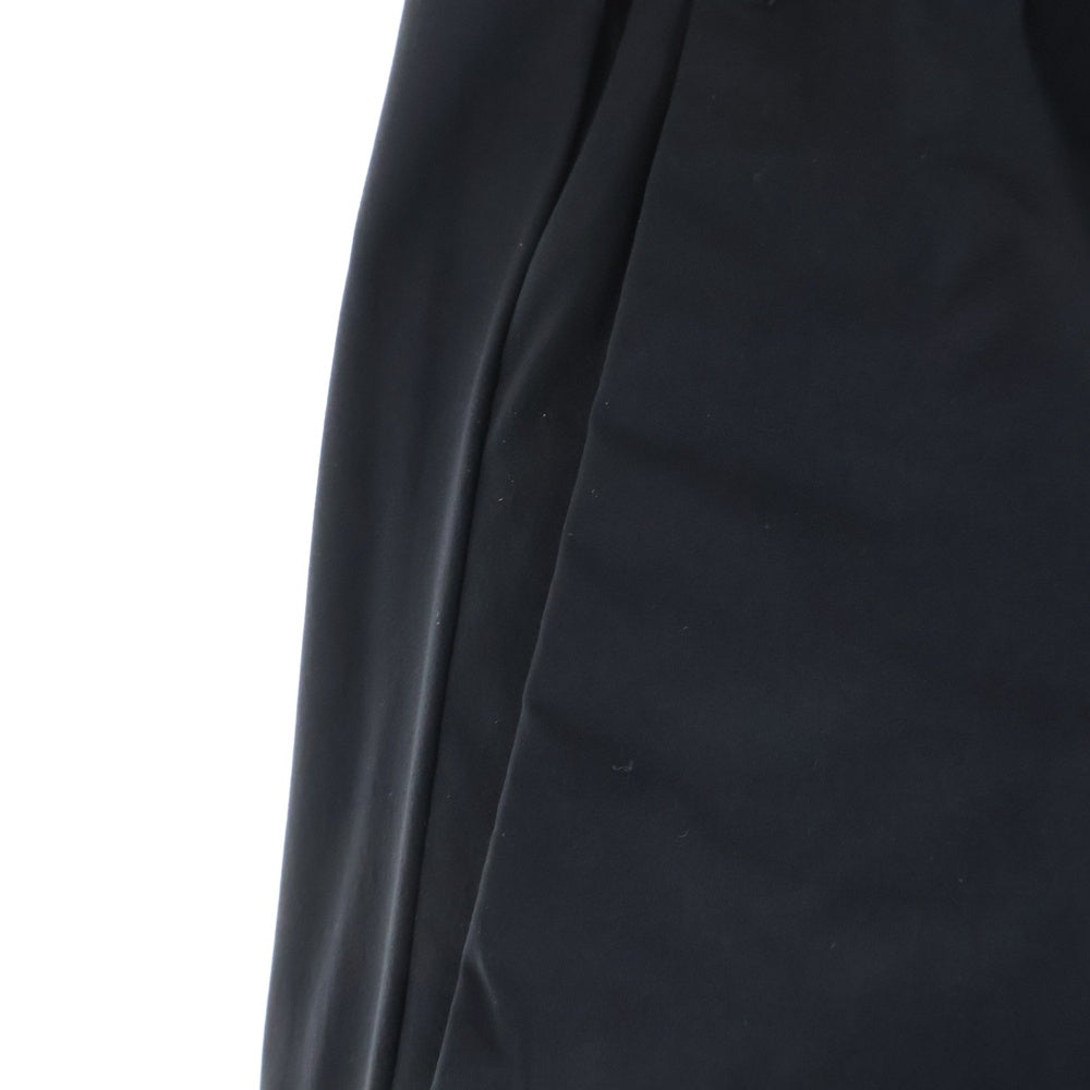 HERNO(ヘルノ) LAMINAR ラミナー リラックスフィット ナイロンブレンド ストレッチ イージーパンツ ブラック PT00001UL-12691-9300