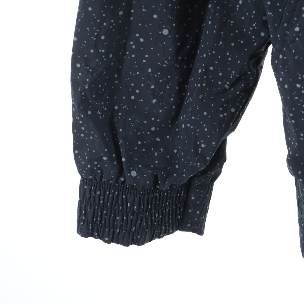 NIKE(ナイキ) DIAMOND CEMENT JACKET ダイアモンドセメントジャケット フーデッドジップアップナイロンジャケット ブラック/レッド AR3242-010