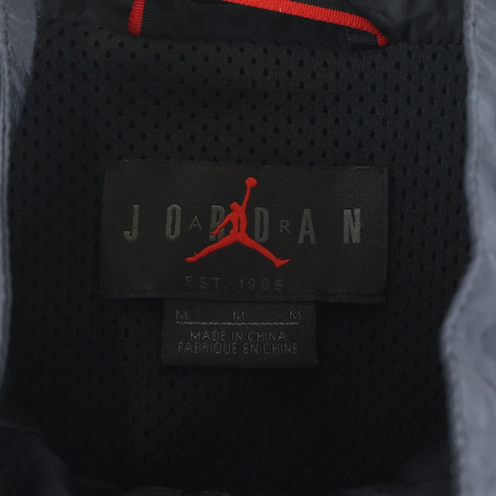 NIKE(ナイキ) DIAMOND CEMENT JACKET ダイアモンドセメントジャケット フーデッドジップアップナイロンジャケット ブラック/レッド AR3242-010