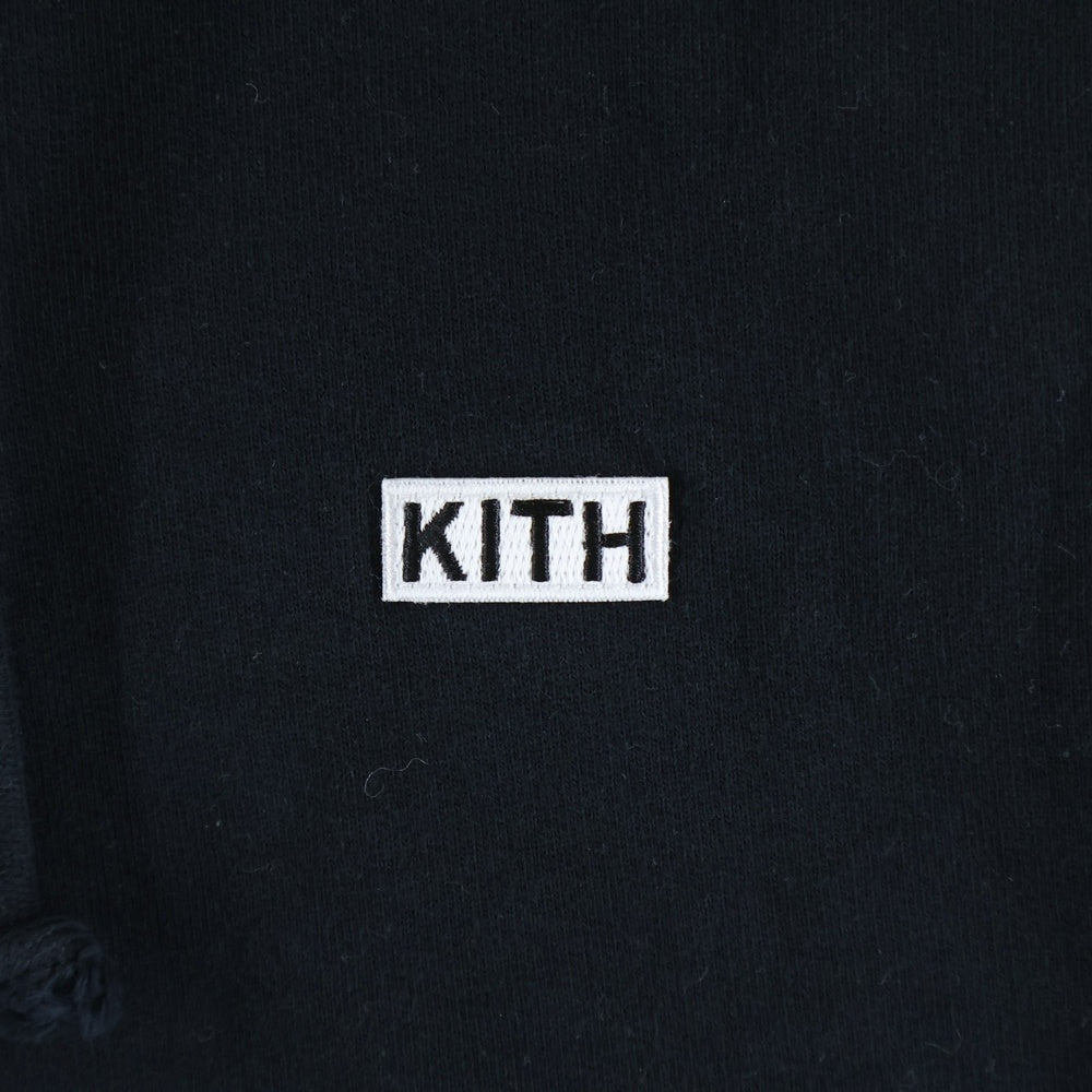 KITH(キス) ロゴパッチ プルオーバースウェットパーカー フーディー ブラック KHM031536