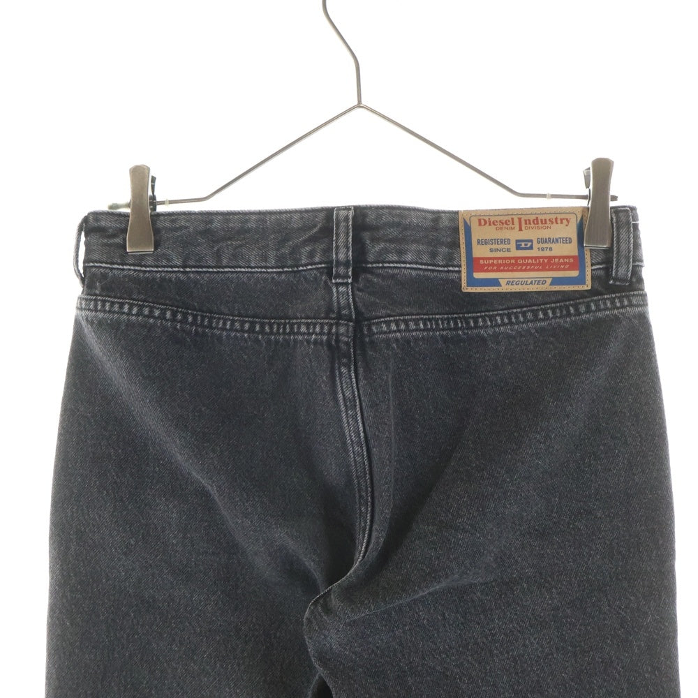 DIESEL(ディーゼル) 24AW D-POKY-S JEANS マルチポケット ロゴデザイン ジップアップ フレア デニムパンツ レディース ブラック A14739