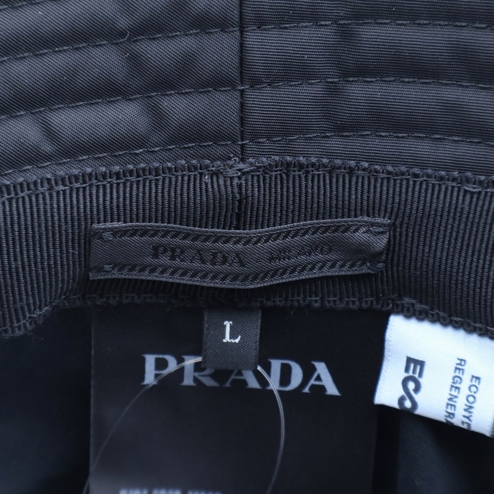 PRADA(プラダ) Re-Nylon リナイロン トライアングルロゴ 三角プレート バケットハット 帽子 ブラック 2HC137