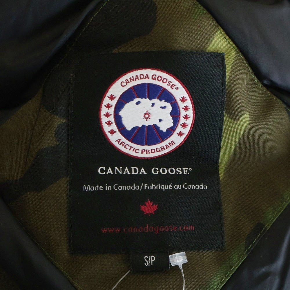 CANADA GOOSE(カナダグース) ×SOPHNET. BROOKFIELD PARKA ×ソフネット ブルックフィールド カモフラ総柄 マルチポケット ファー付きフーデット ダウンジャケット 2304JM/SOPH-156176