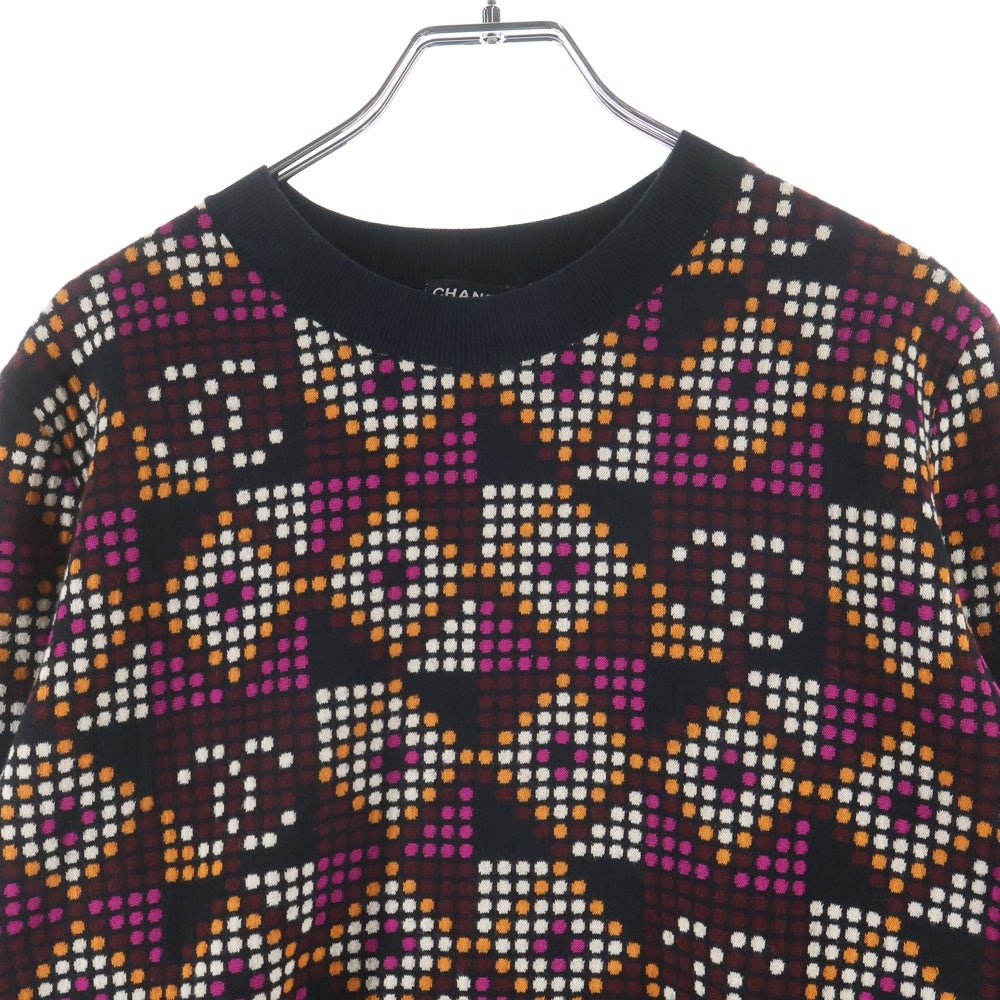 CHANEL(シャネル) 23AW ジオメトリック ココマークミニプレート クルーネック コットンニット セーター ブラック/パープル レディース P75395K10798