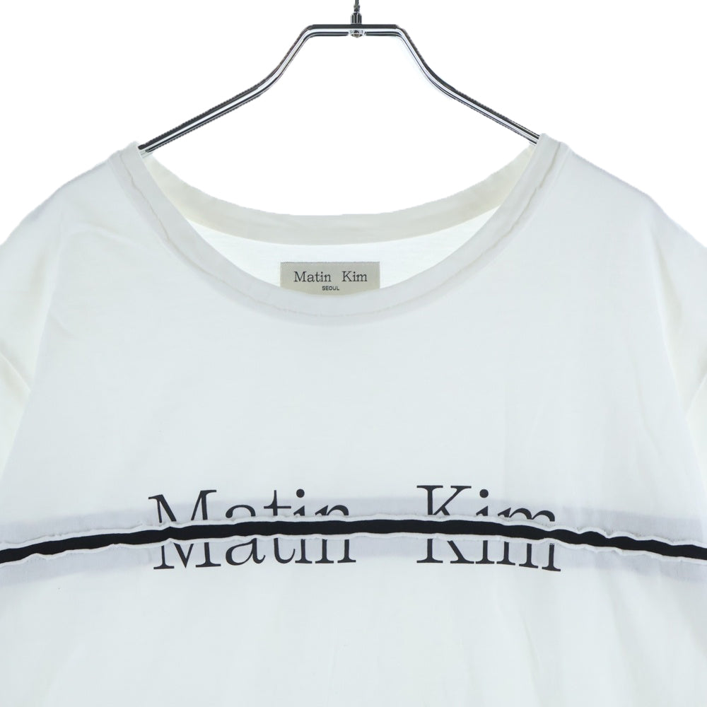 Matin Kim(マーティンキム) LOGO CUTTED CROP TOP フロントカット加工ロゴTシャツ 半袖クルーネックカットソー ホワイト レディース MK2400TS003M