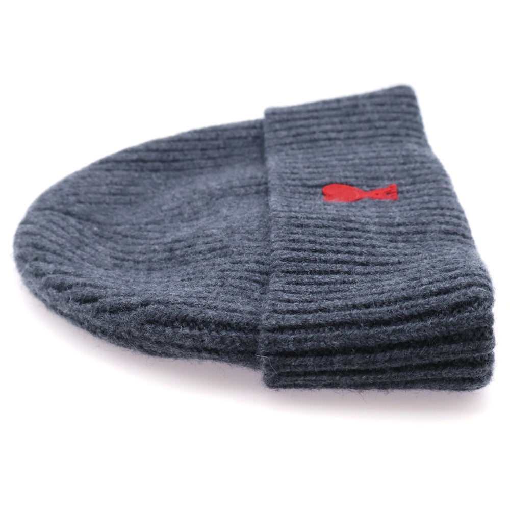 AMI Alexandre Mattiussi(アミアレクサンドルマテュッシ) Ami de Coeur Beanie ハートロゴ刺繍 メリノウールニットビーニー ニット帽 帽子 グレー BFUHA116.018