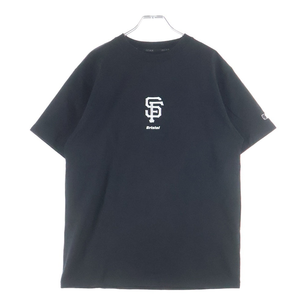 F.C.R.B./F.C.Real Bristol/FCRB(エフシーアールビー/エフシーレアルブリストル) 21AW MLB TOUR BW TEAM TEE MLBツアー チーム刺繍Tシャツ 半袖クルーネックカットソー ブラック FCRB-212115