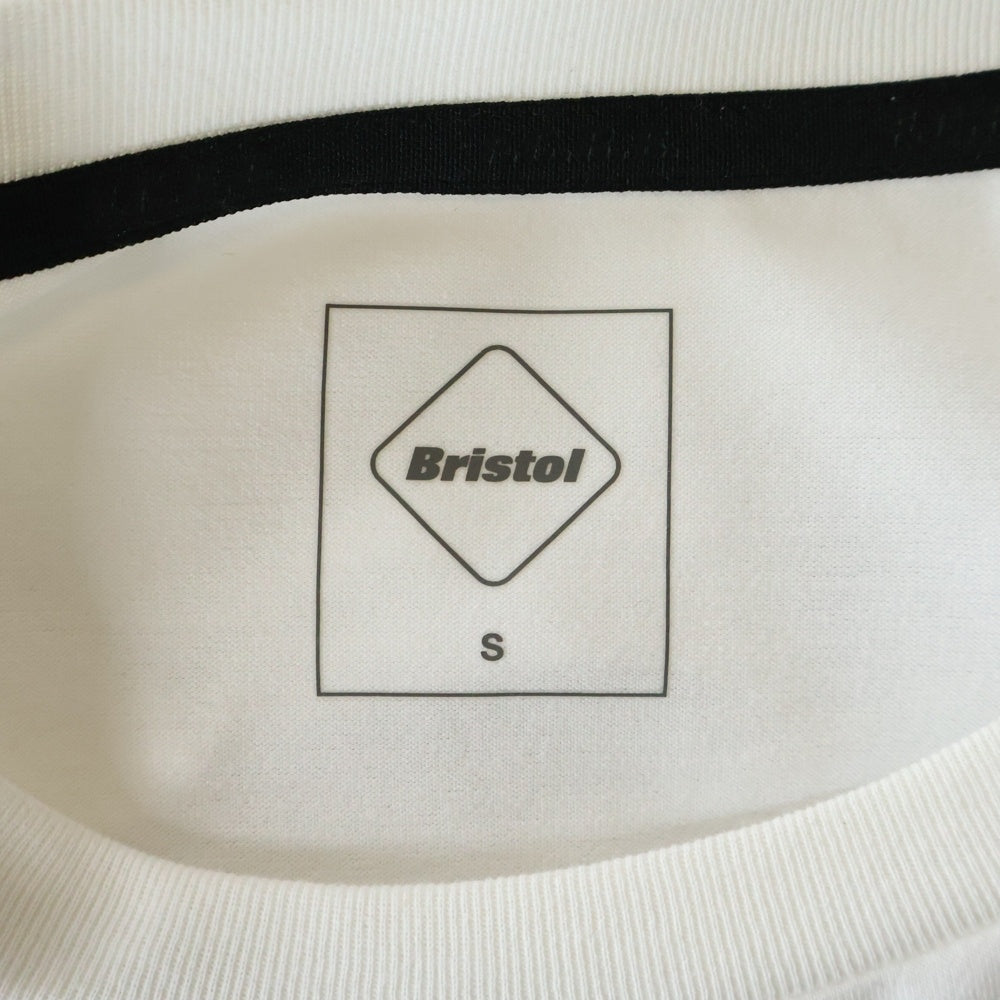 F.C.R.B./F.C.Real Bristol/FCRB(エフシーアールビー/エフシーレアルブリストル) 25SS BIG LOGO S/S BAGGY TEE バックビッグロゴプリントTシャツ 半袖クルーネックカットソー ホワイト FCRB-250085