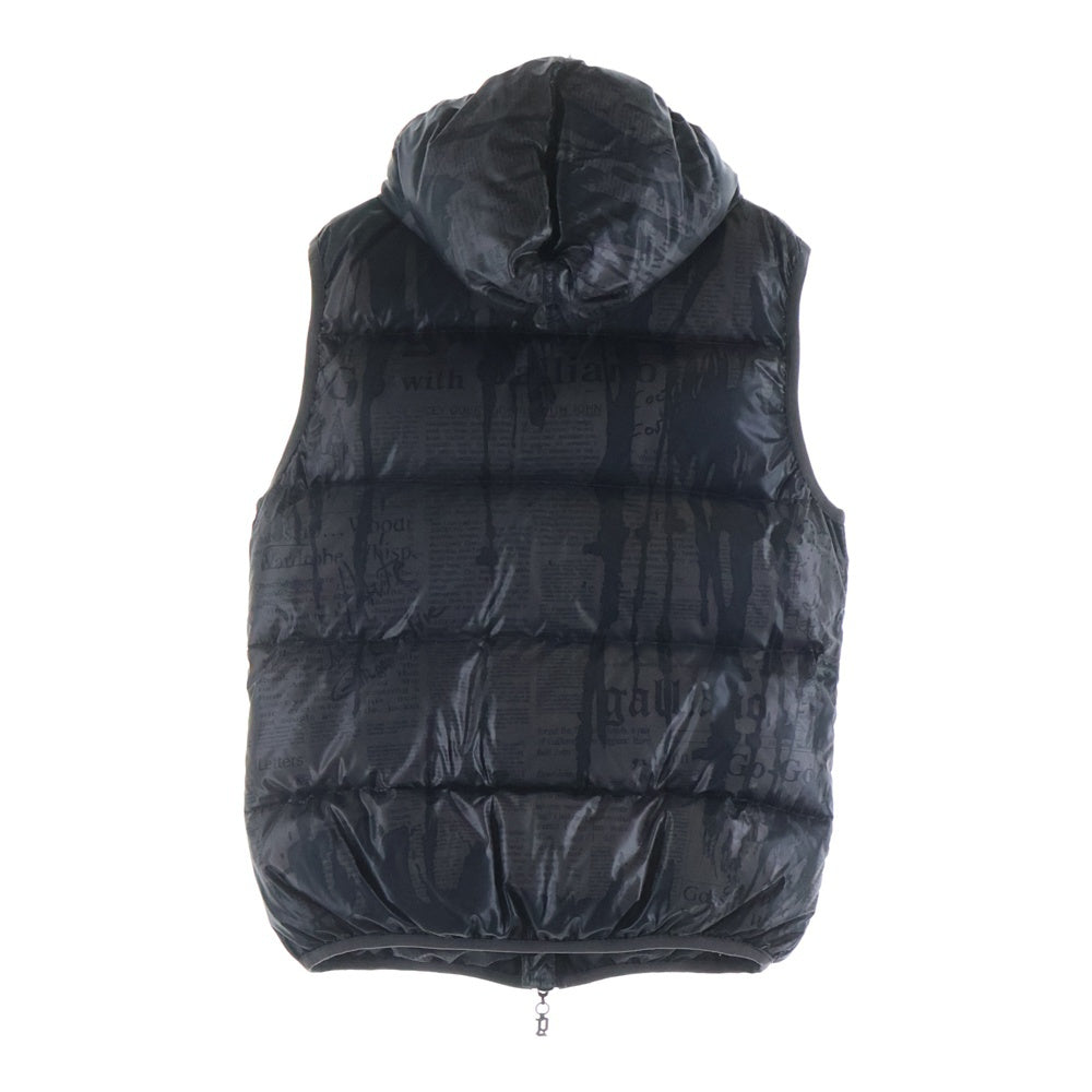 John Galliano(ジョン ガリアーノ) ニュースペーパー フーデッド ダウンベスト グレー