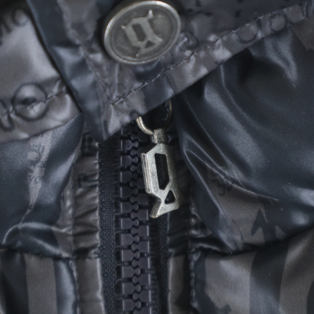 John Galliano(ジョン ガリアーノ) ニュースペーパー フーデッド ダウンベスト グレー