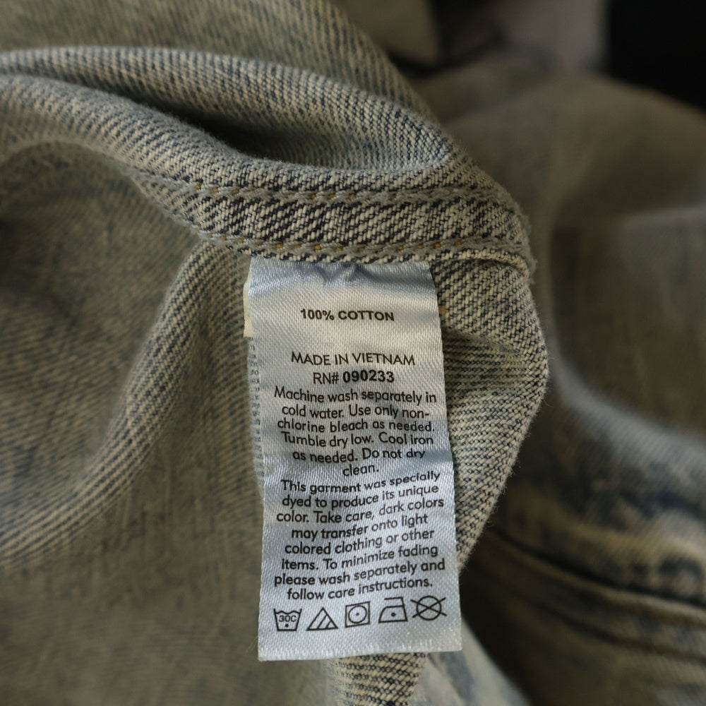 FEAR OF GOD ESSENTIALS(フィアオブゴッド エッセンシャルズ) DENIM TRUCKER JACKET ダメージ加工 デニム トラッカー ジャケット ライトインディゴ 202BT202030F