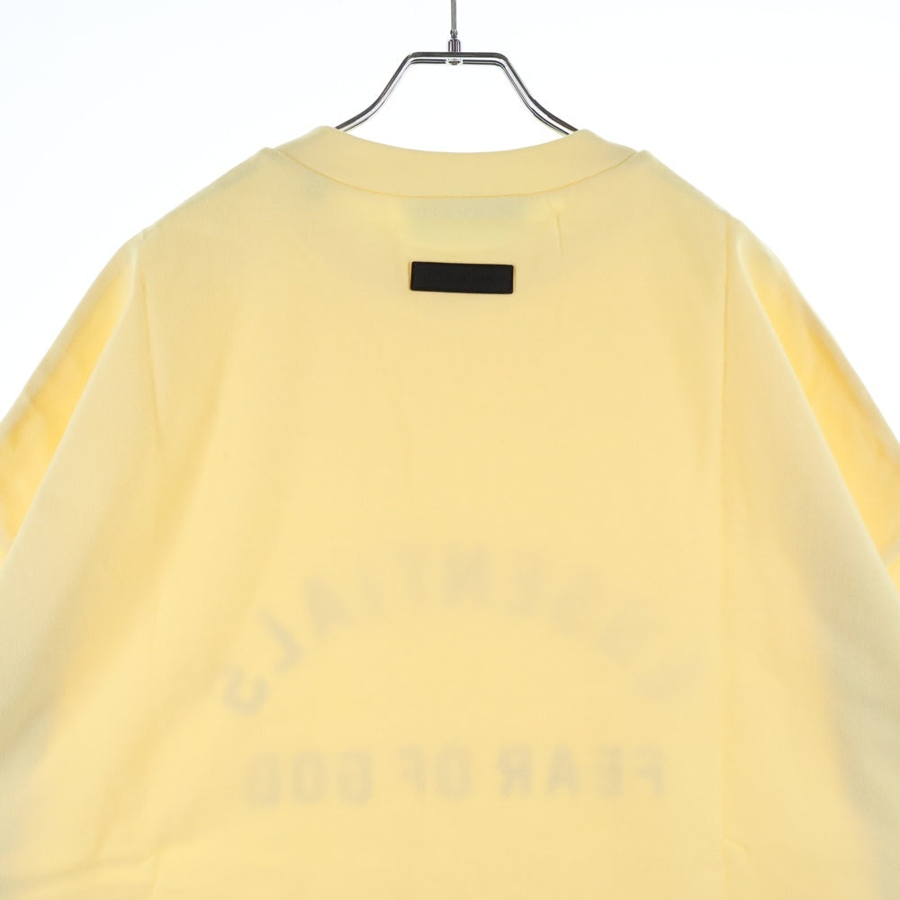 FEAR OF GOD ESSENTIALS(フィアオブゴッド エッセンシャルズ) CREWNECK T-SHIRT フロントエンブロイダリー クルーネック半袖カットソーTシャツ イエロー 125SP24200