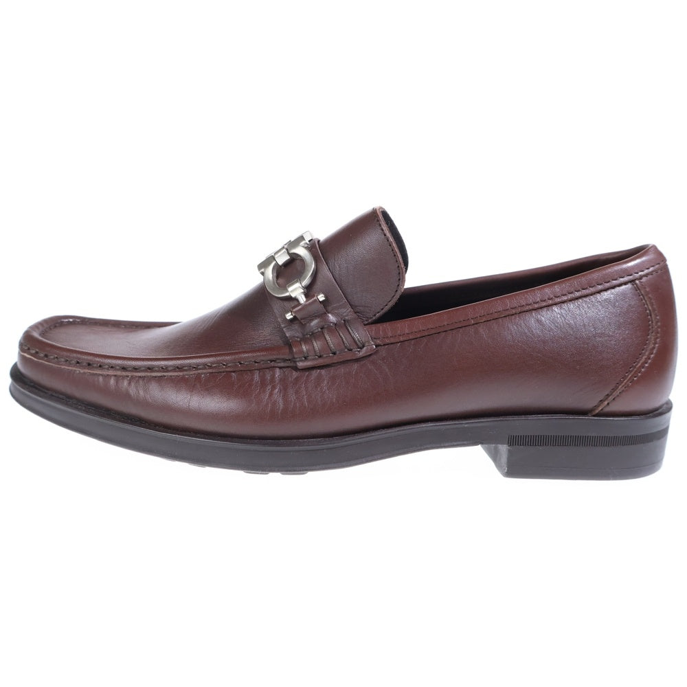 Salvatore Ferragamo(サルヴァトーレ フェラガモ) スクエアトゥ ホースビット レザーローファー ブラウン UR 91353 EE