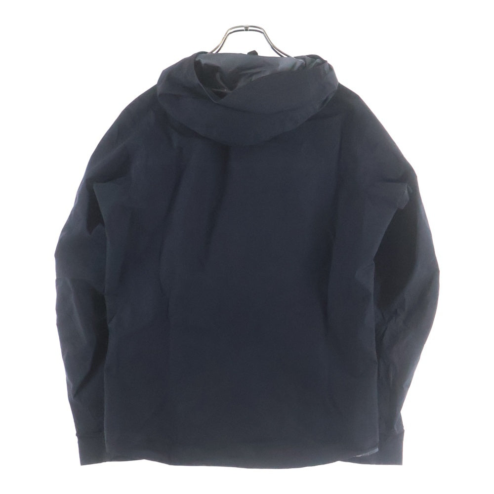 ARC'TERYX(アークテリクス) BETA LT JACKET GORE-TEX ベータLT 胸エンブロイダリーデザイン マルチポケット ジップアップ フーデッド ナイロンジャケット ブラック X000007301