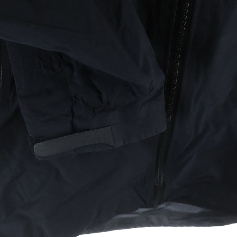 ARC'TERYX(アークテリクス) BETA LT JACKET GORE-TEX ベータLT 胸エンブロイダリーデザイン マルチポケット ジップアップ フーデッド ナイロンジャケット ブラック X000007301