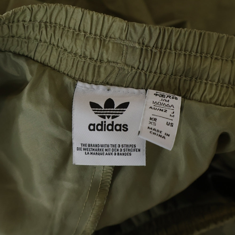 adidas(アディダス) ADIBREAK SKIRT アディブレイク サイドボタンスリット ナイロンスカート グリーン レディース HC6567