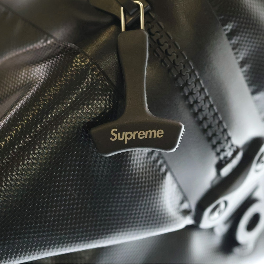 SUPREME(シュプリーム) 24SS ×ORTLIEB Duffle Bag オルトリーブ ロゴプリント レザー切り替え ダッフル ショルダー ボストン バック ブラック