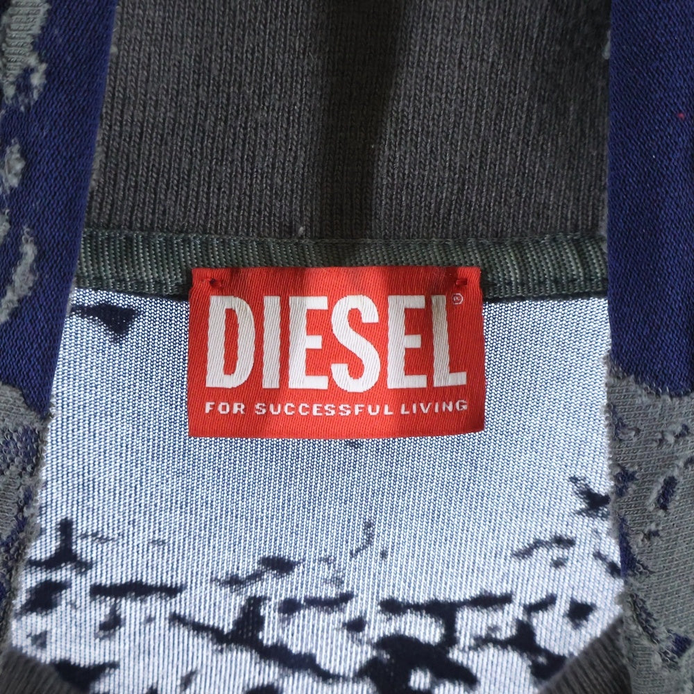 DIESEL(ディーゼル) S-ALUTE-LZ ウォッシュ加工 ドローコード付き ロゴプリント ジップアップ スウェットジャケット チャコール/ネイビー A12199