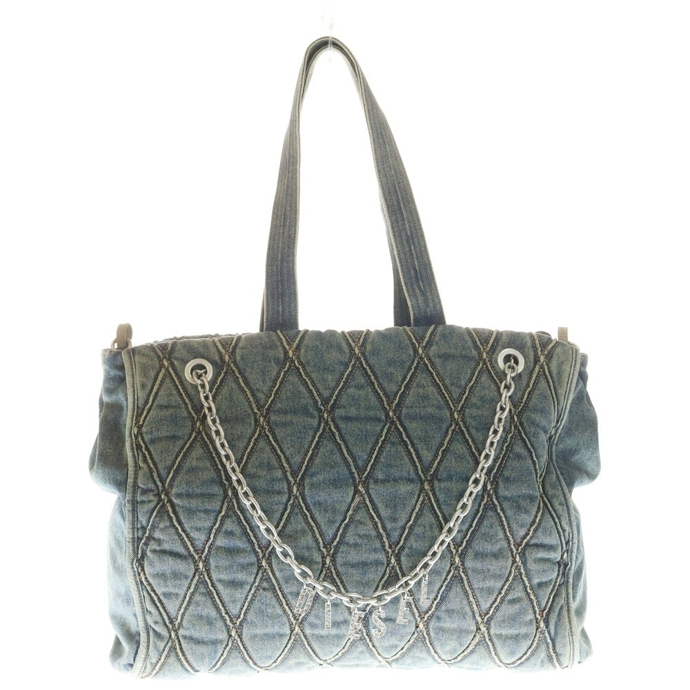 DIESEL(ディーゼル) 24AW CHARM-D-TOTE BAG IN ARGYLE QUILTED DENIM アーガイル柄 デニムキルティング クリスタルロゴチャーム付き ショルダー トートバッグ X10014P5570
