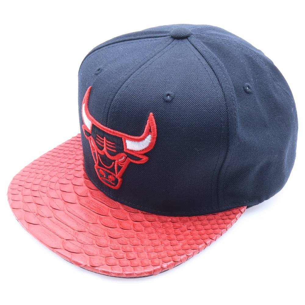 RSVP(アールブイエスピー) ×MITCHELL&NESS ×JUST DON CHICAGO BULLS ミッチェル&ネス ジャストドン ロゴ刺繍 クロコ ベースボールキャップ 帽子 レッド/ブラック