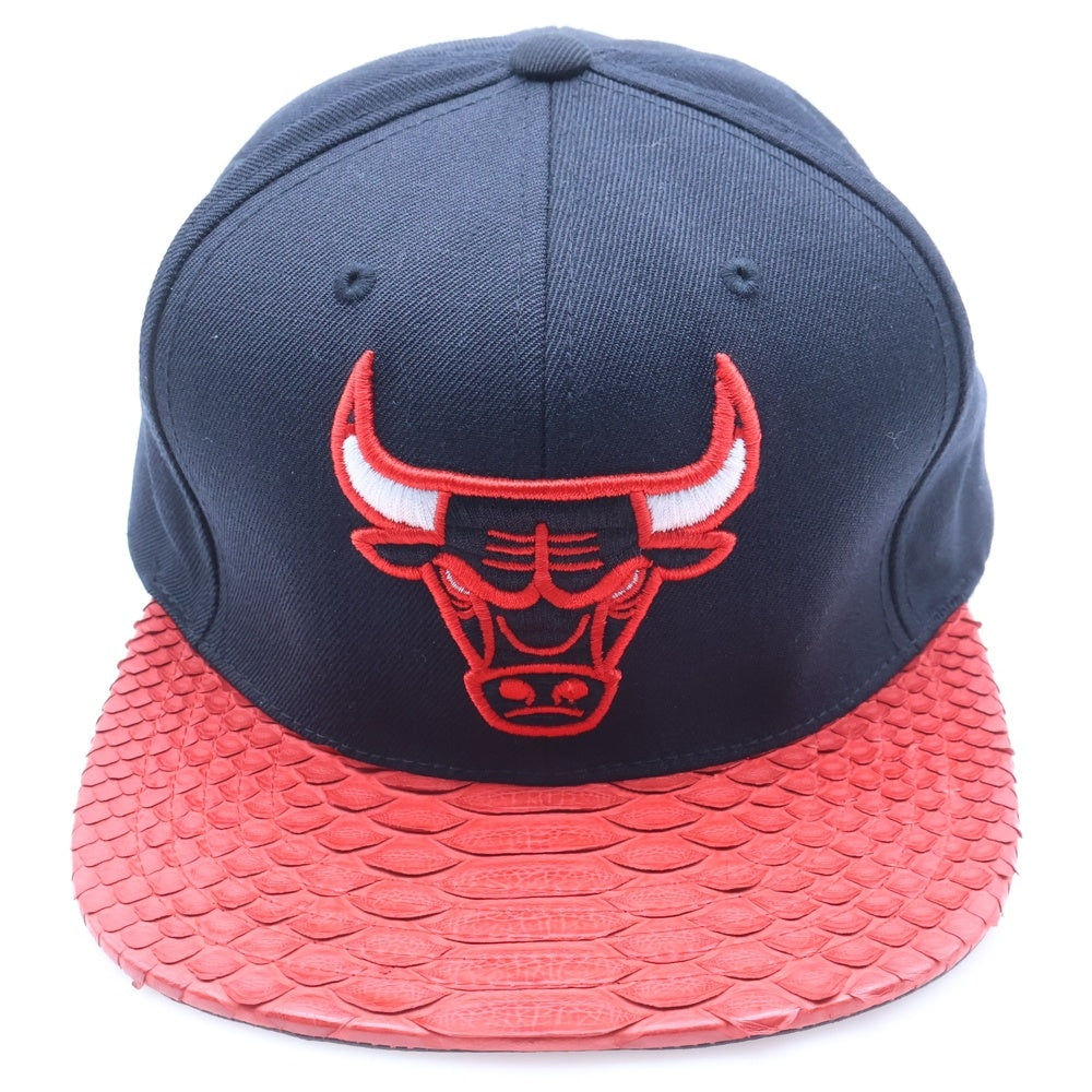 RSVP(アールブイエスピー) ×MITCHELL&NESS ×JUST DON CHICAGO BULLS ミッチェル&ネス ジャストドン ロゴ刺繍 クロコ ベースボールキャップ 帽子 レッド/ブラック
