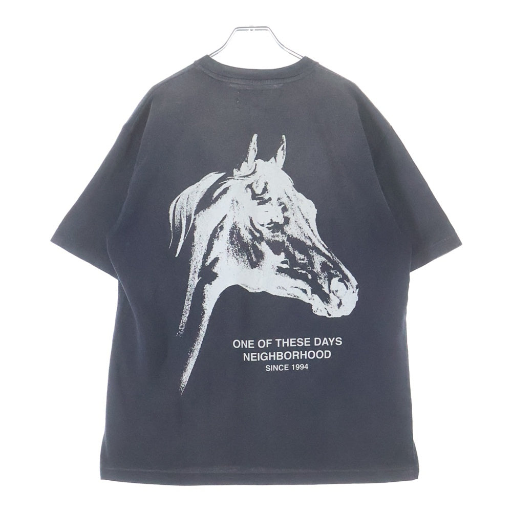 NEIGHBORHOOD(ネイバーフッド) 25AW×ONE OF THESE DAYS ワン オブ ジーズ デイズ サベージ加工 両面プリント クルーネック 半袖ポケットTシャツ カットソー ブラック 252FPODN-CSM03