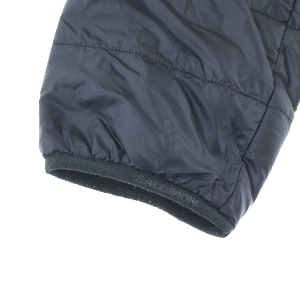 SALOMON(サロモン) OUTLINE HOODED BLOUSON アウトライン フーデッド アームロゴプリント ブルゾン ブラック LC2121700