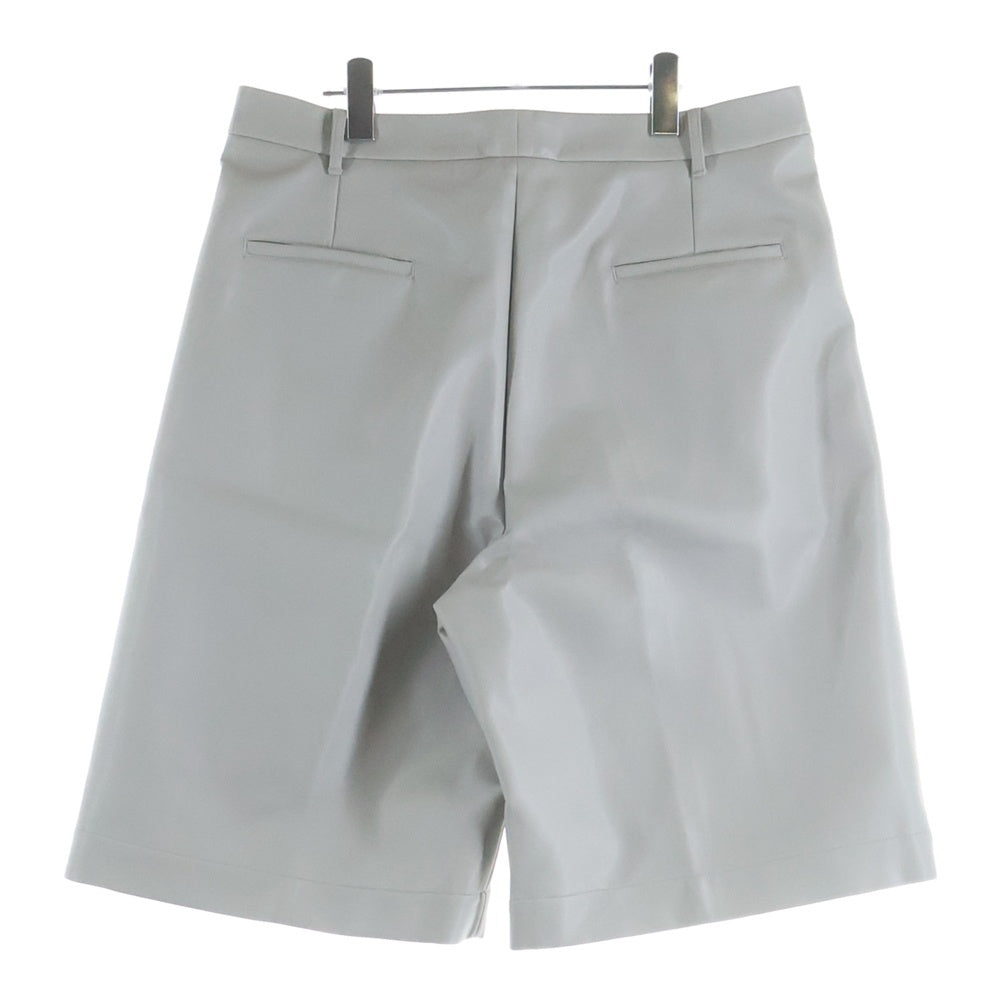 MAISON KITSUNE(メゾンキツネ) 20SS LARGE PLEATED BERMUDA ラージプリーテッドバミューダ レザー ジップフライ ハーフパンツ グレー EM01402LA0001