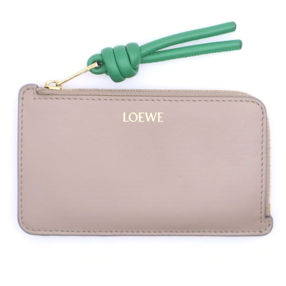 LOEWE(ロエベ) ノット レザー フラグメント コインケース 財布 ベージュ/グリーン ゴールド金具 CEM1Z40X02 レディース