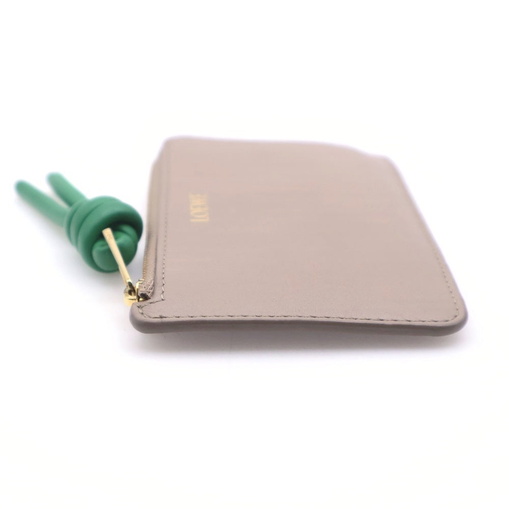 LOEWE(ロエベ) ノット レザー フラグメント コインケース 財布 ベージュ/グリーン ゴールド金具 CEM1Z40X02 レディース