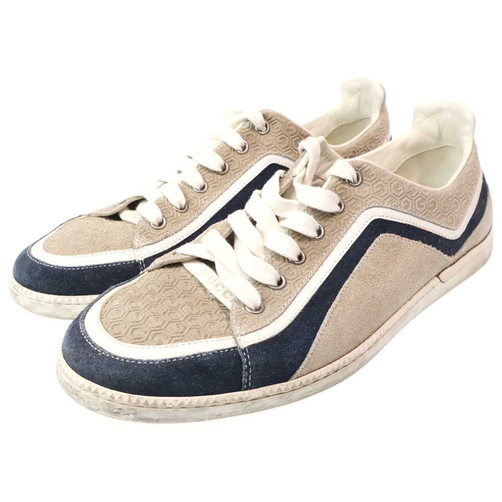 GUCCI(グッチ) ロゴエンボス総柄 スエードレザー ローカットスニーカー ベージュ