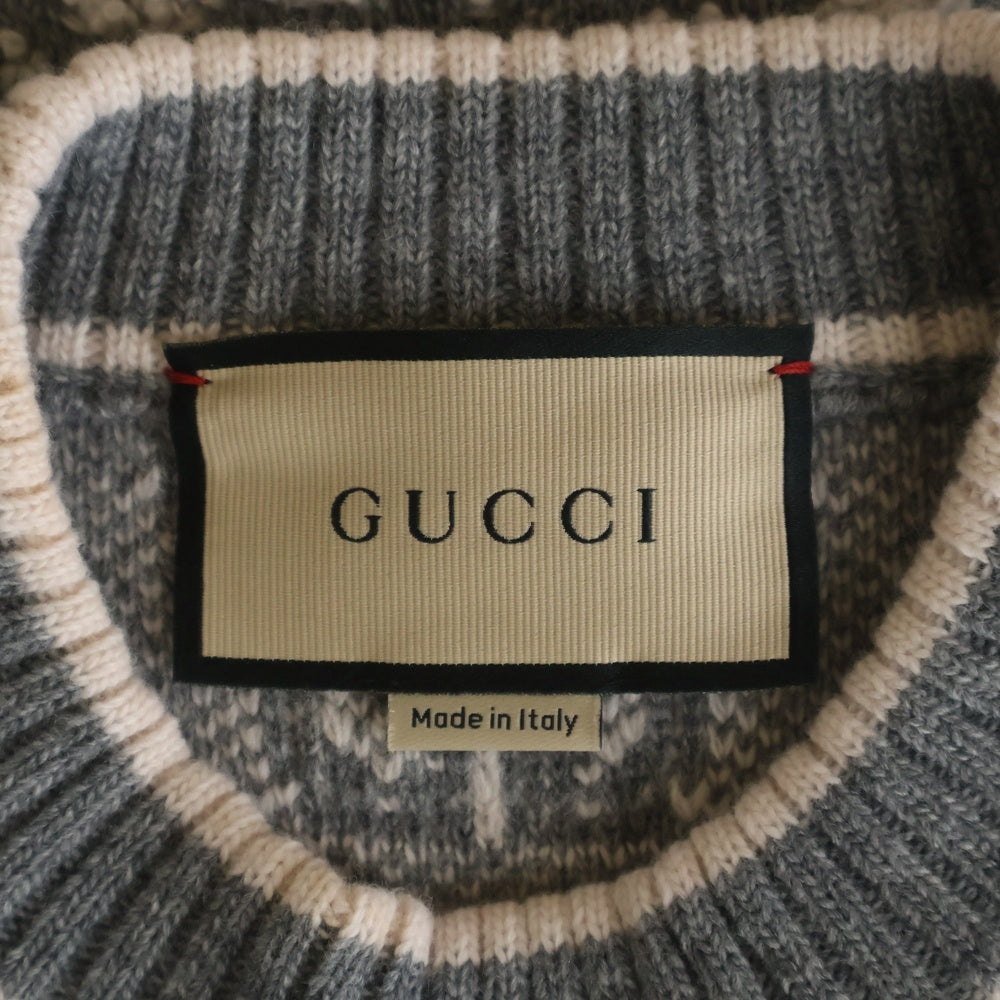 GUCCI(グッチ) GGブークレ ウール ジャガード トップ ロゴ総柄 モックネック プルオーバー 半袖ニット セーター ベージュ グレー 770059 XKCNA レディース