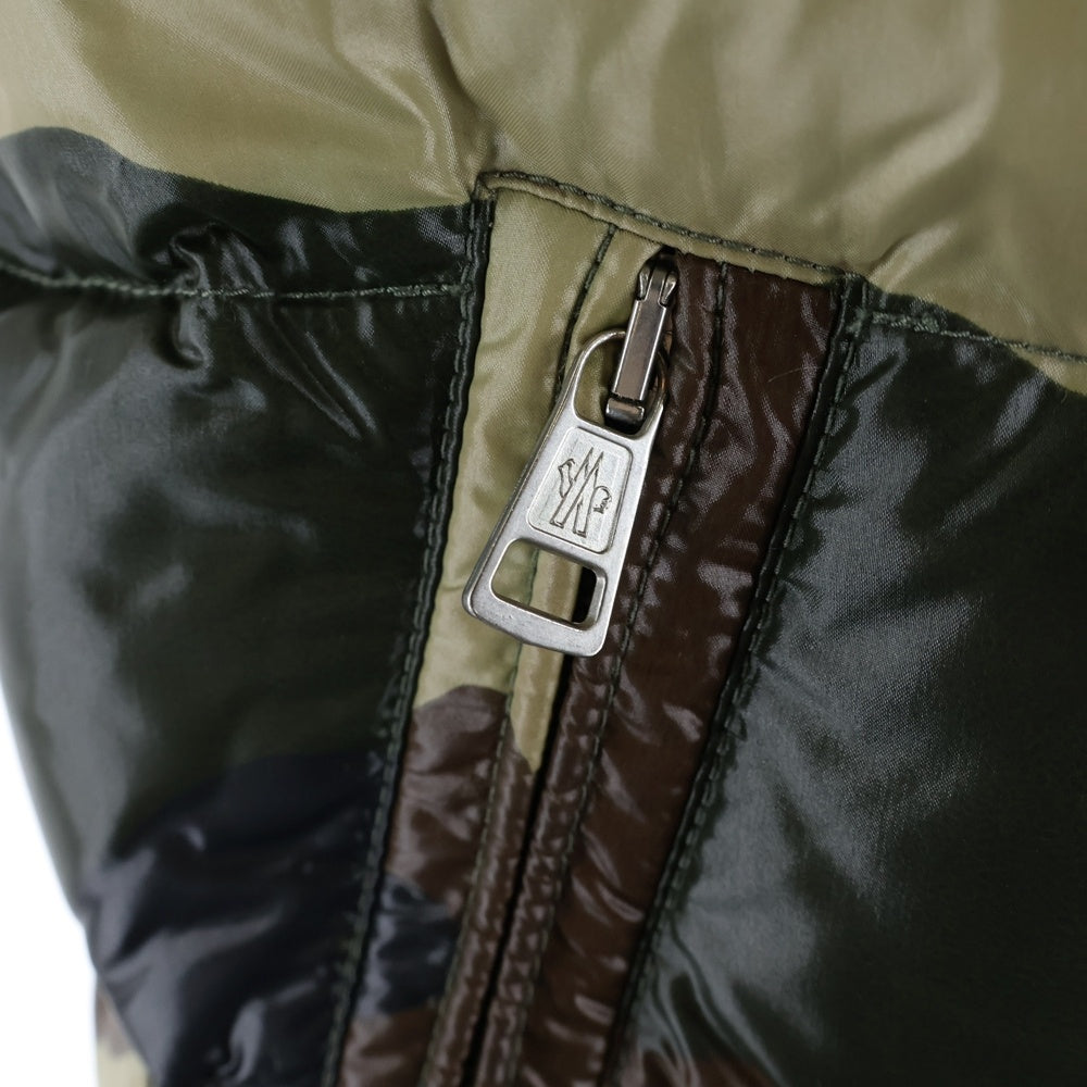 MONCLER(モンクレール) TIBET チベット ロゴワッペン カモ柄 ジップアップ ナイロン ダウン ベスト ジャケット カーキ 43302/50/68931
