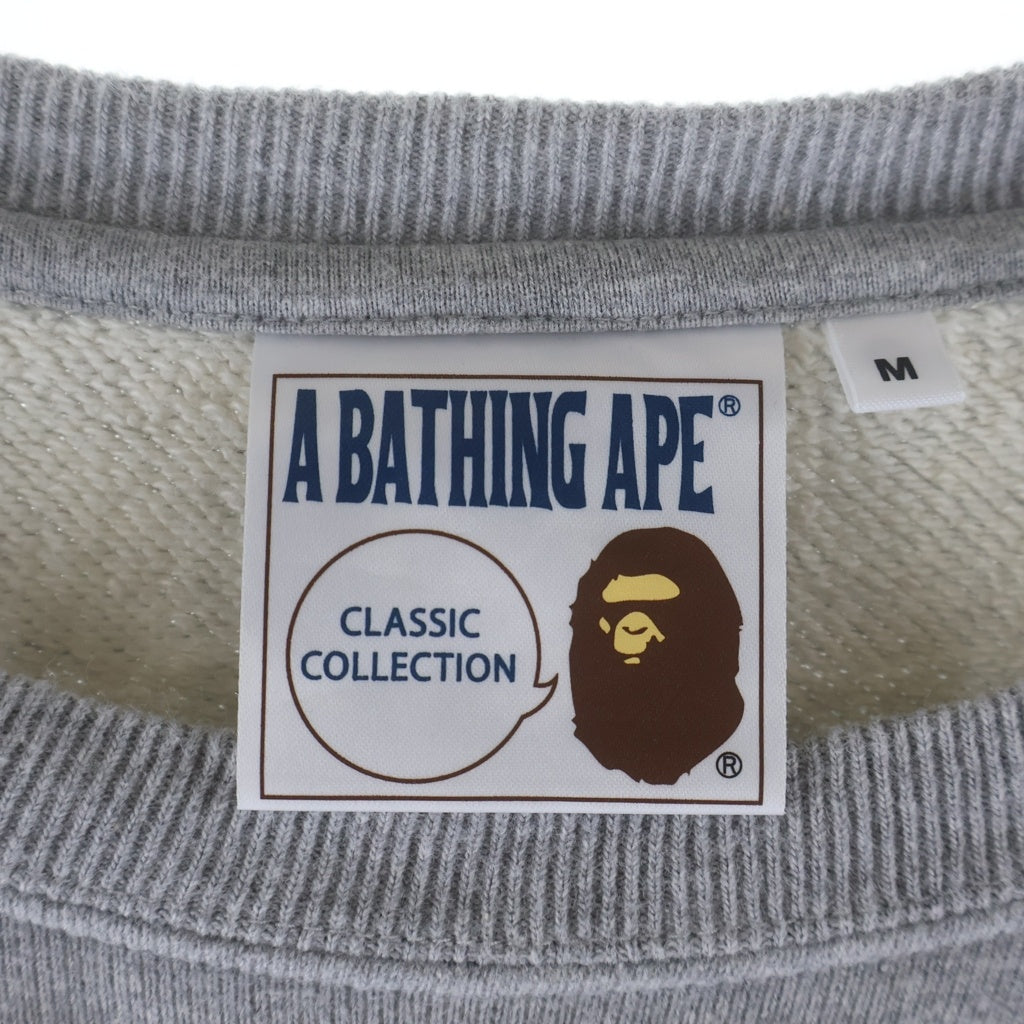 A BATHING APE(アベイシングエイプ) 22SS クラシック ベイシングエイプ リラックスフィット ロゴプリントクルーネックスウェットシャツ 001SWI701003M