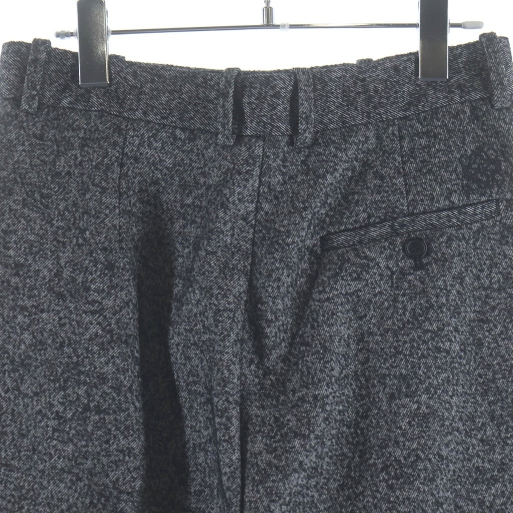 LOEWE(ロエベ) マルチポケット ウール 2タック ワイドスラックスパンツ ブラック H526Y04WH2