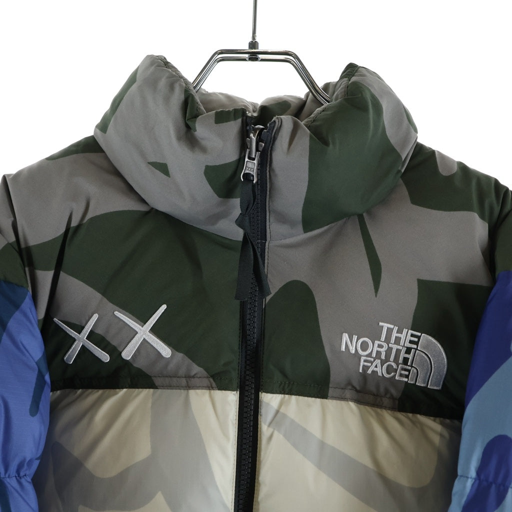 THE NORTH FACE(ザノースフェイス) ×KAWS RETRO 1996 NUPTSE JACKET カウズ レトロヌプシ ジップアップダウンジャケット マルチカラー NF0A7WLU