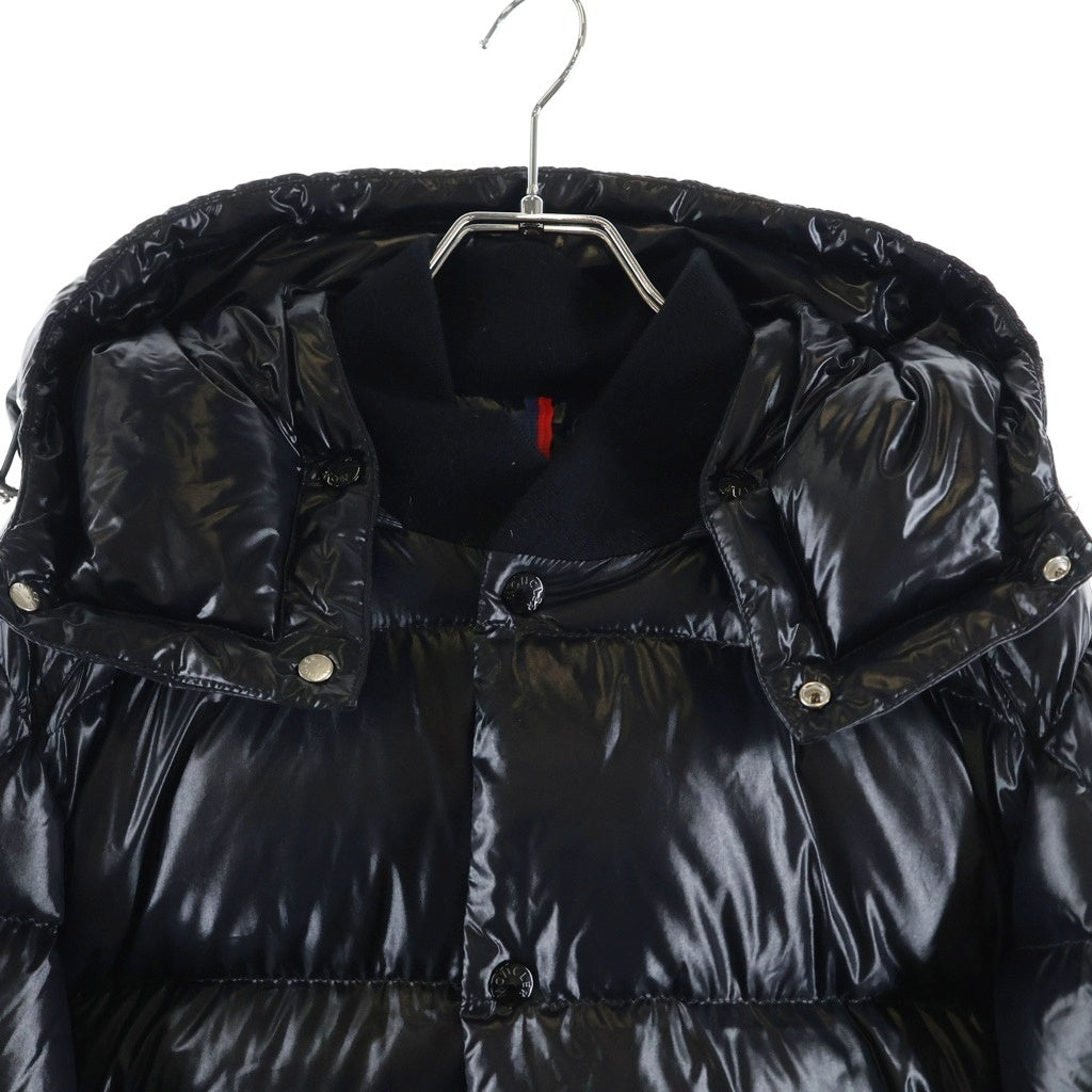 MONCLER モンクレール 24AW MALJASSET 袖ロゴワッペン フーデッド ジップアップダウンジャケット ブラック J20911A00006 MONCLER(モンクレール) 24AW MALJASSET 袖ロゴワッペン フーデッド