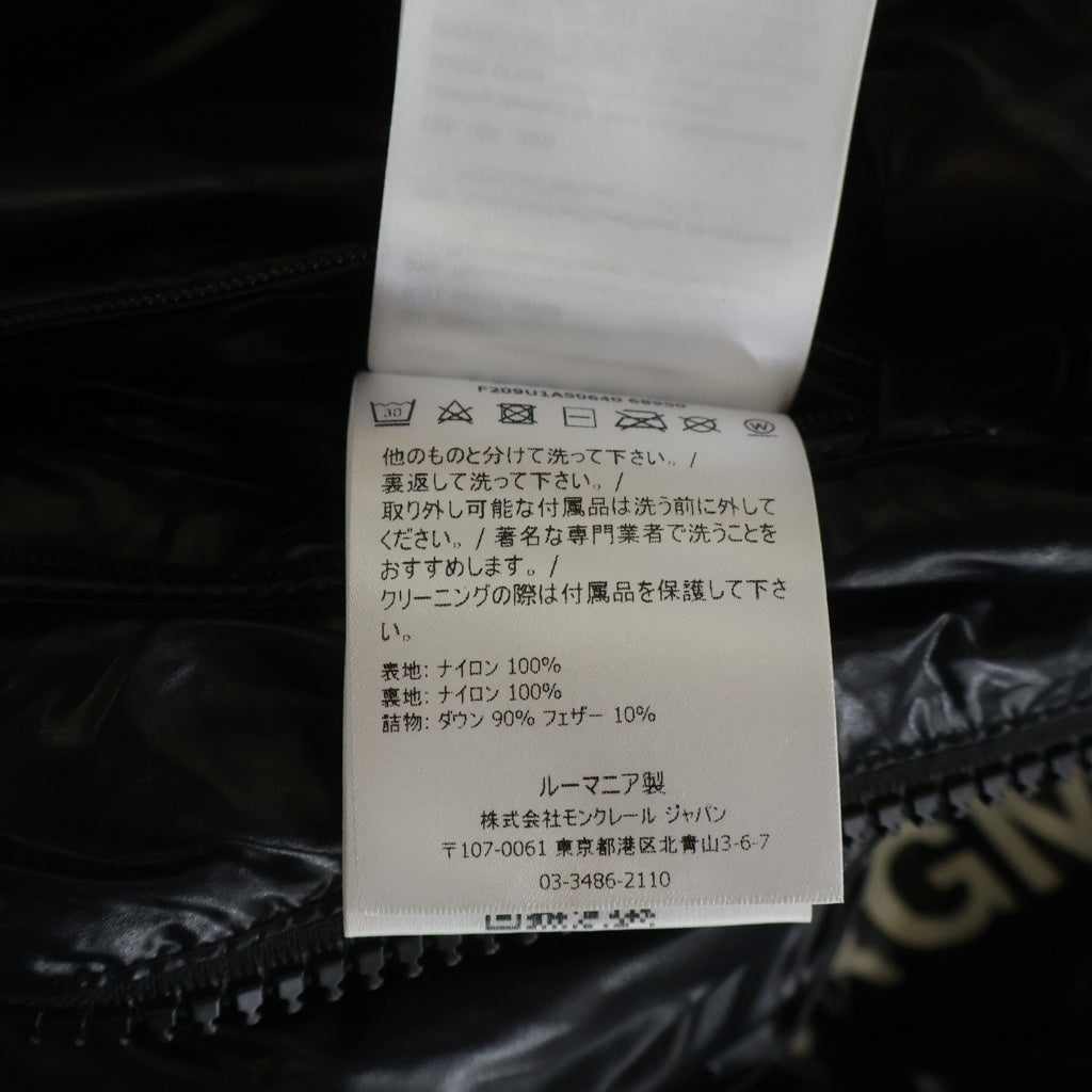 MONCLER(モンクレール) 20AW ×FRAGMENT DESIGN MAYCONNE フラグメントデザイン ロゴ総柄 フーデッドダウンジャケット ブラック F209U1A50640