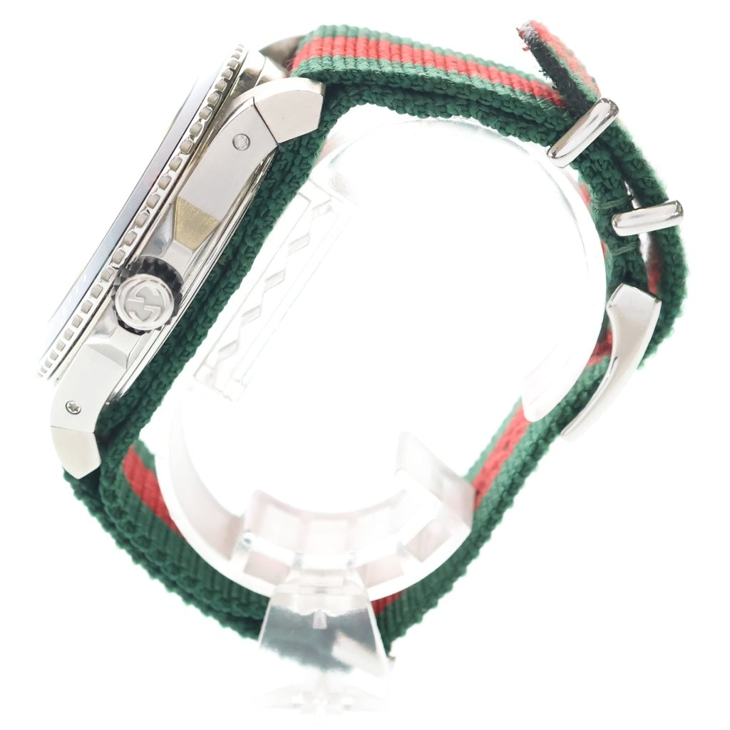 GUCCI(グッチ) DIVE クォーツ ナイロンベルト ブラック文字盤 アナログウォッチ 腕時計 シルバー/ブラック YA136209