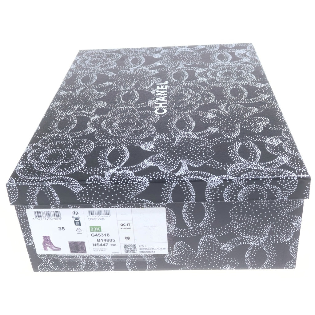 CHANEL(シャネル) CAMELLIA PRINTED ANKLE BOOTS カメリアプリンテッド ココマークチャーム レザー アンクルヒールブーツ ブラック レディース G45318
