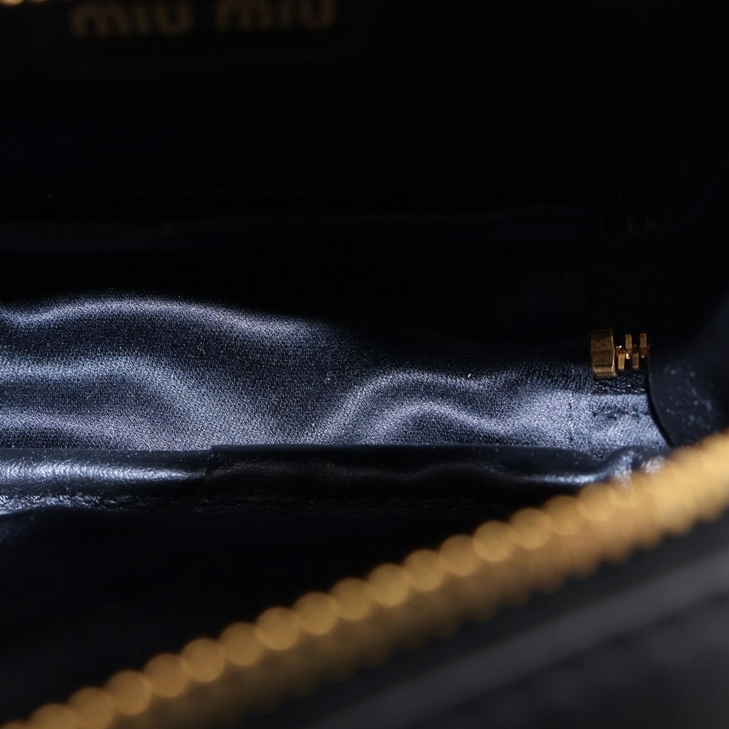 miumiu(ミュウミュウ) BEAU LEATHER MICRO-BAG ボー ロゴエンボス加工 マイクロバック レザーチャーム キーホルダー ブラック 5NR036 2F8W F0002 レディース