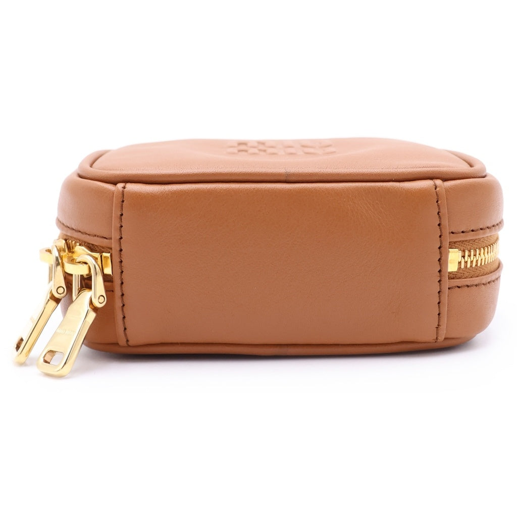 miumiu(ミュウミュウ) BEAU LEATHER MICRO-BAG ボー ロゴエンボス加工 マイクロバック レザーチャーム キーホルダー ブラウン 5NR036 2F8W F0046 レディース