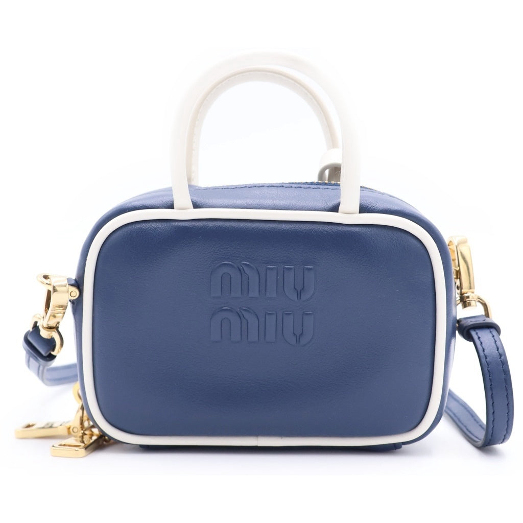 miumiu(ミュウミュウ) BEAU LEATHER MICRO-BAG ボー ロゴエンボス加工 マイクロバック レザーチャーム キーホルダー ブルー/ホワイト 5NR020 レディース